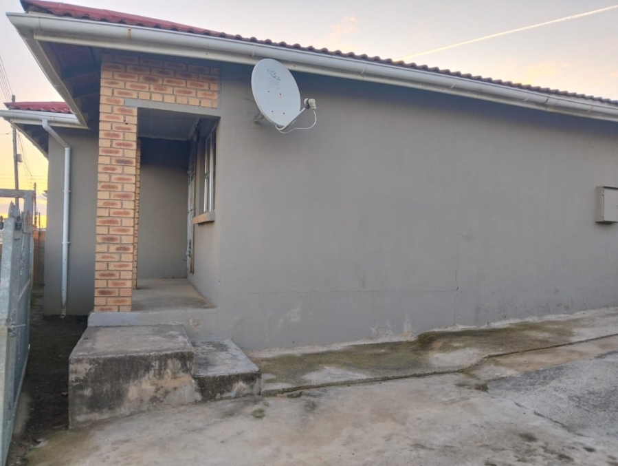 5 Bedroom Property for Sale in Mdantsane Eastern Cape